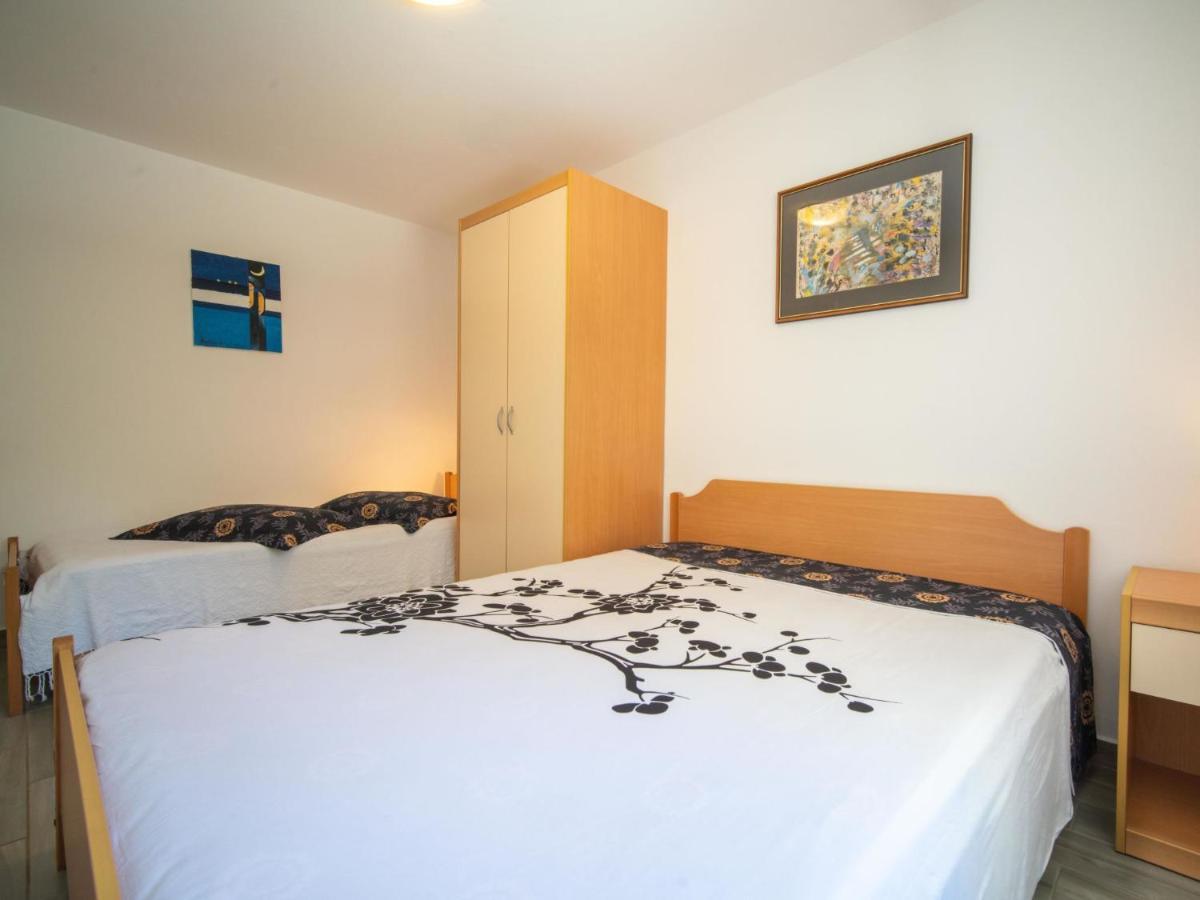 Holiday Home Vesna By Interhome Нивице Экстерьер фото